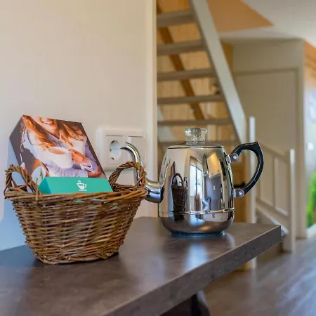 Holiday home Tiny House Pimpelmees *